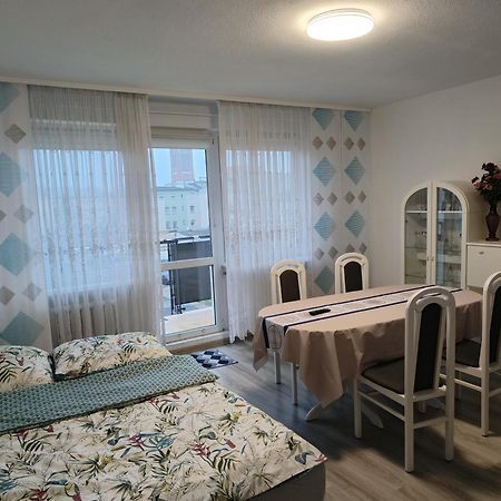 Mieszkanie Przy Parku Swinoujscie Bagian luar foto